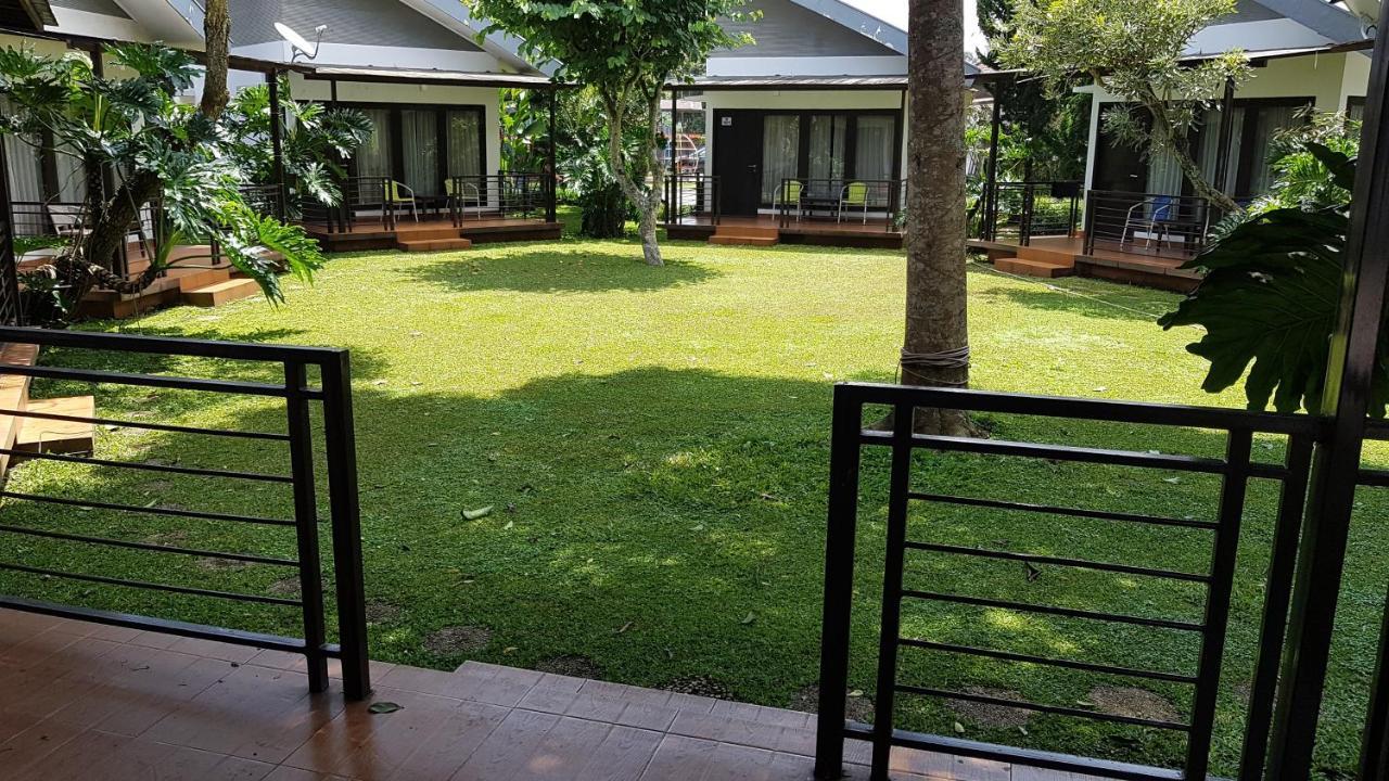 New Mountain Springs Hotel & Resort Lembang Εξωτερικό φωτογραφία