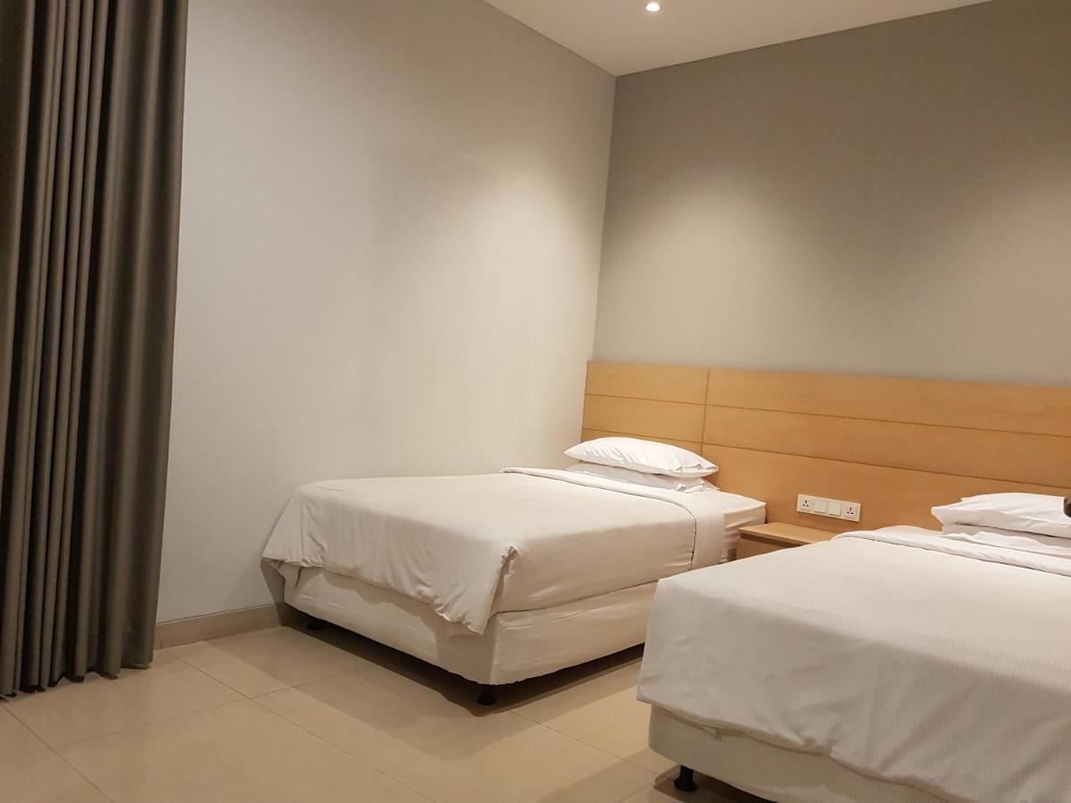 New Mountain Springs Hotel & Resort Lembang Εξωτερικό φωτογραφία