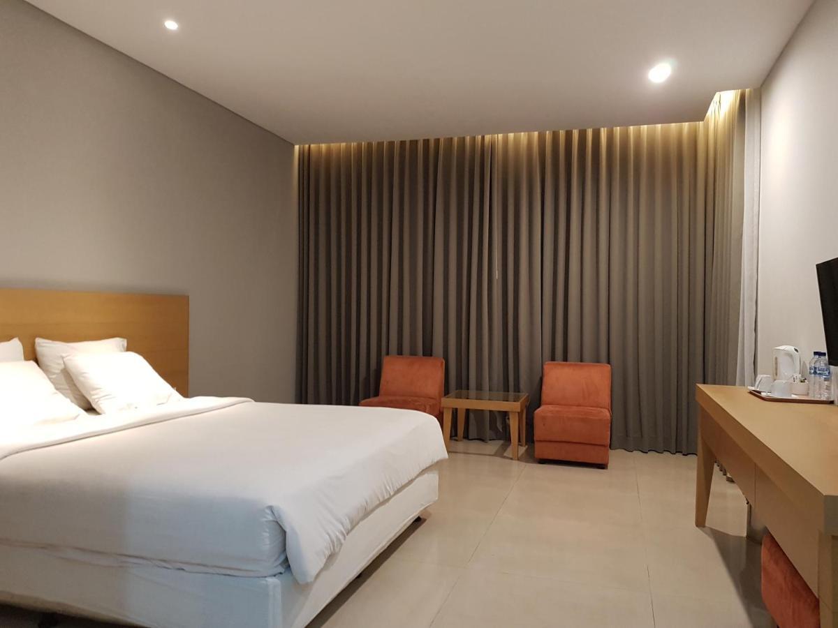 New Mountain Springs Hotel & Resort Lembang Εξωτερικό φωτογραφία