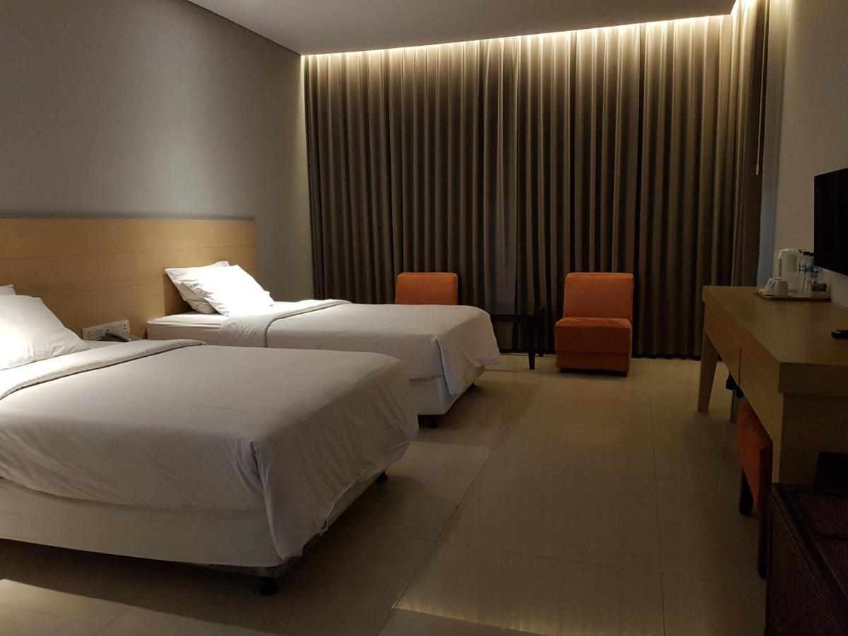 New Mountain Springs Hotel & Resort Lembang Εξωτερικό φωτογραφία