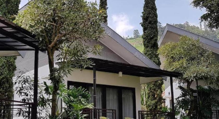 New Mountain Springs Hotel & Resort Lembang Εξωτερικό φωτογραφία